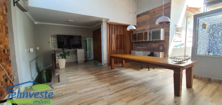 CASA-BAIRRO MUARAMA