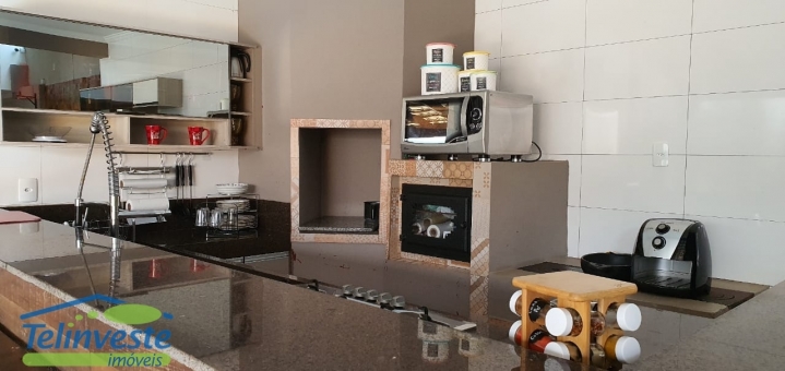 CASA-BAIRRO MUARAMA