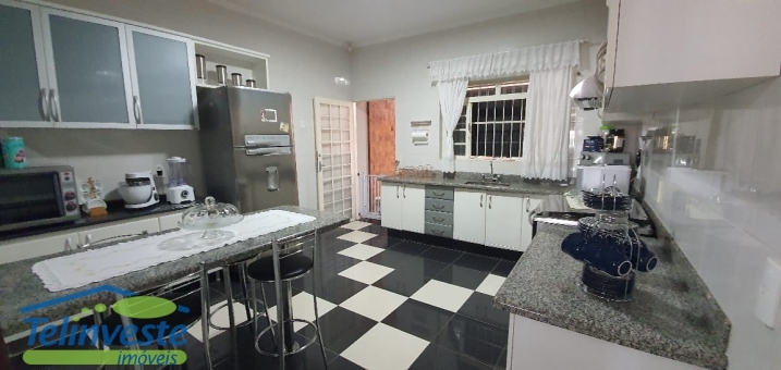 CASA-BAIRRO MUARAMA