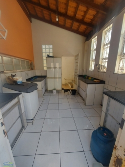 CASA NO BAIRRO MUARAMA