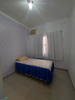 CASA NO BAIRRO PARQUE DAS AROEIRAS