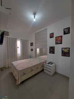 CASA NO BAIRRO PARQUE DAS AROEIRAS