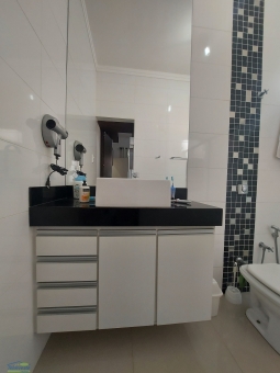 CASA NO BAIRRO PARQUE DAS AROEIRAS