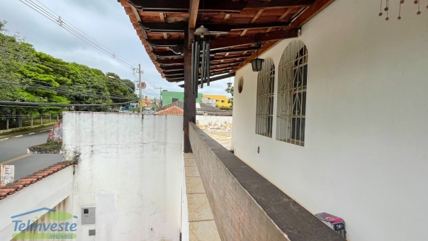 Av. Da Penha, 94