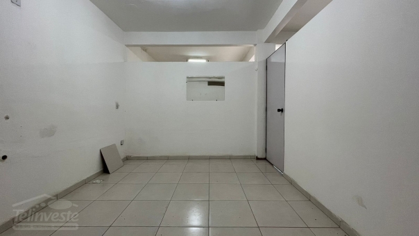Av. Da Penha, 94