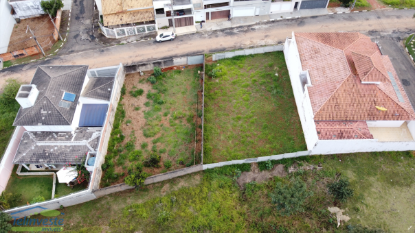 Lote de 412m&sup2; no Bairro Muarama 