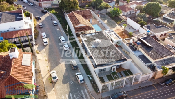 CASA A VENDA NO BAIRRO SANTA CASA
