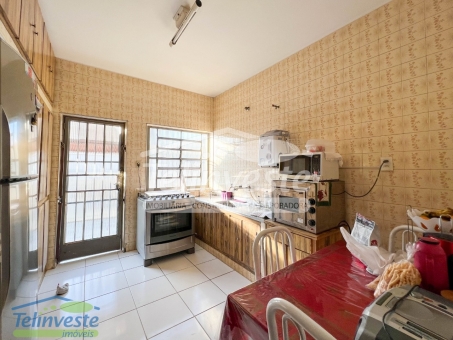CASA A VENDA NO BAIRRO SANTA CASA