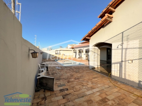 CASA A VENDA NO BAIRRO SANTA CASA