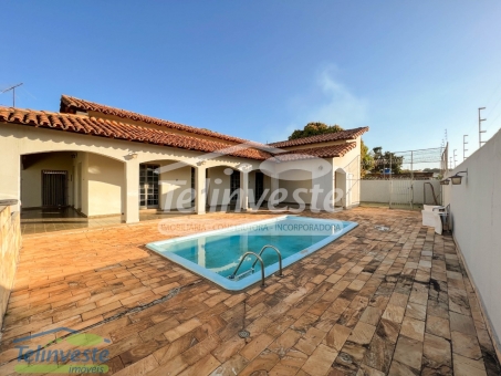 CASA A VENDA NO BAIRRO SANTA CASA