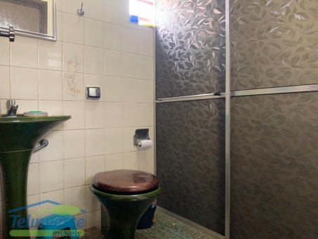 SOBRADO A VENDA NO CENTRO 