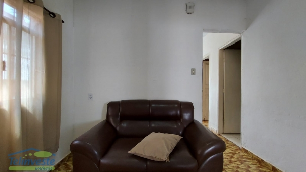 CASA+ C&Oacute;MODO + EDICULA  NO BAIRRO COIMBRAS PROXIMO A IGREJA NSA FATIMA 