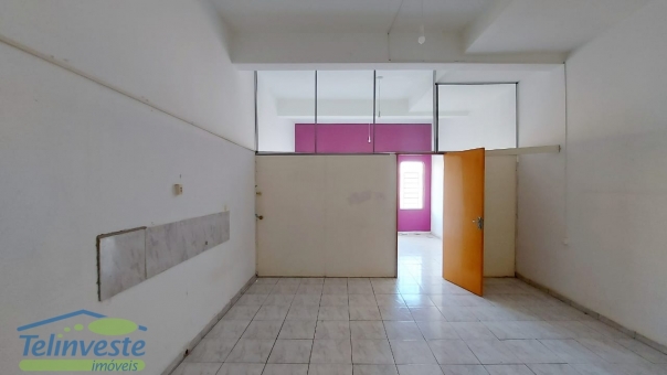 PREDIO COMERCIAL E RESIDENCIAL NO CENTRO