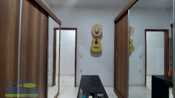CASA NO BAIRRO CASAR&Atilde;O EM PASSOS MG