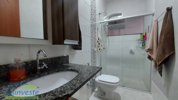 CASA NO BAIRRO CASAR&Atilde;O EM PASSOS MG