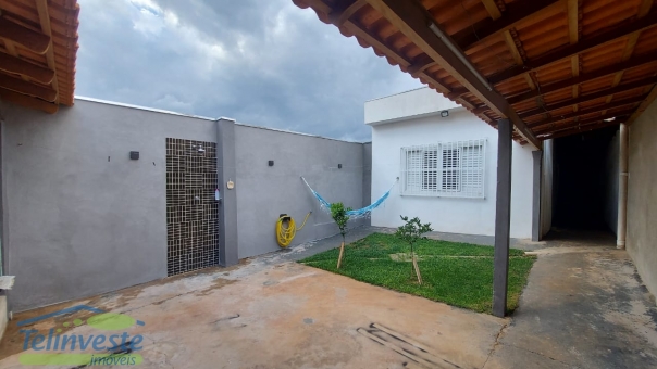 CASA NO BAIRRO CASAR&Atilde;O EM PASSOS MG
