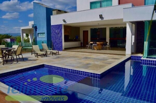 Casa no Escarpas do Lago