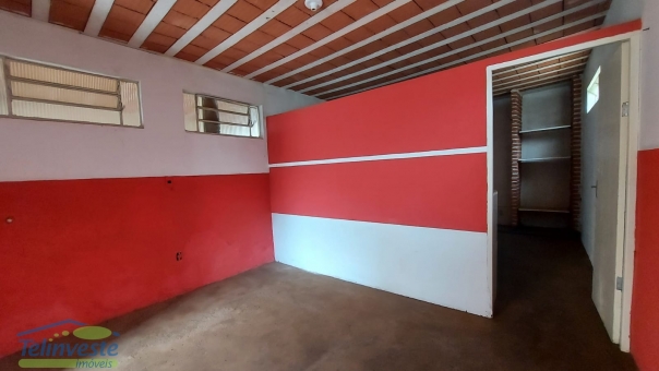 CASA+COMODO COMERCIAL NO BAIRRO COLEGIO DE PASSOS 