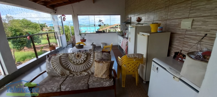 CASA NO RECANTO DA TEKA