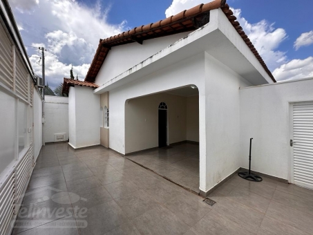 CASA A VENDA NO BAIRRO SANTA CASA 