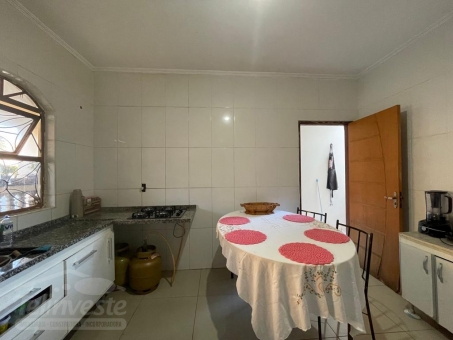 CASA PR&Oacute;XIMO AO CENTRO A VENDA