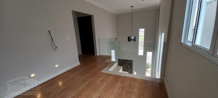 CASA NO CONDOM&Iacute;NIO MONTE BELO