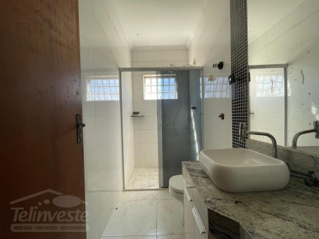 CASA NO ALTO DOS NOBRES
