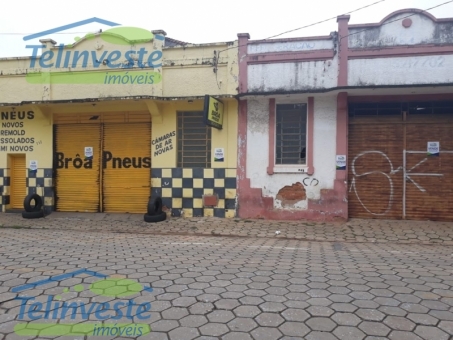 BARRAC&Atilde;O COMERCIAL NO CENTRO