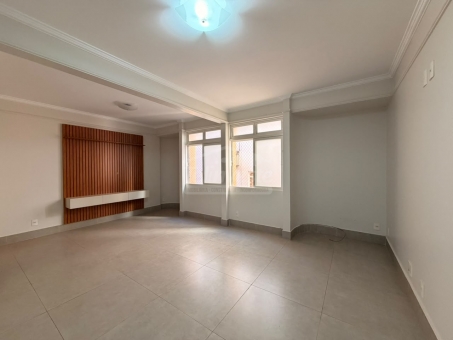 Apartamento duplex na Av. Arouca