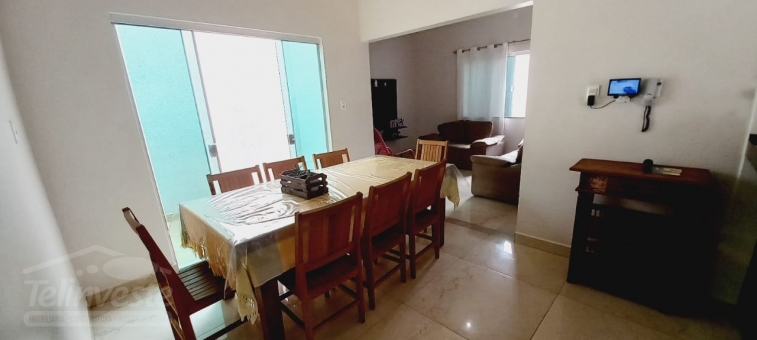 CASA NO ALTO DOS NOBRES