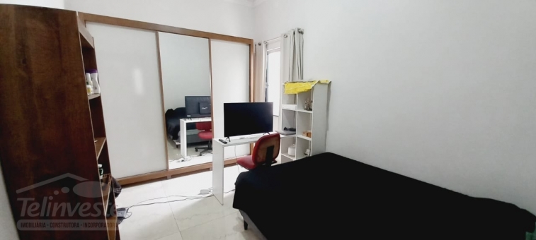 CASA NO ALTO DOS NOBRES