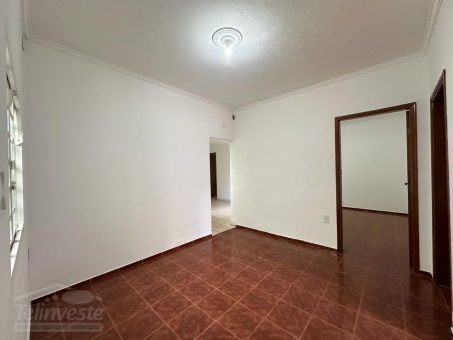 CASA A VENDA NO BAIRRO CANDEIAS 