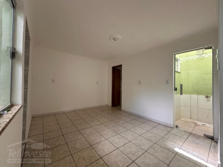 CASA A VENDA NO BAIRRO CANDEIAS 