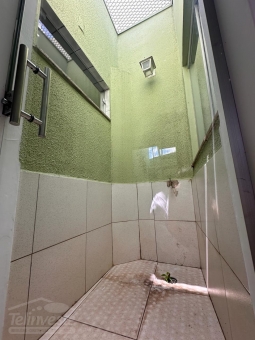 CASA A VENDA NO BAIRRO CANDEIAS 