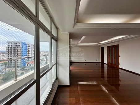 EXCELENTE APARTAMENTO A VENDA NO CENTRO 