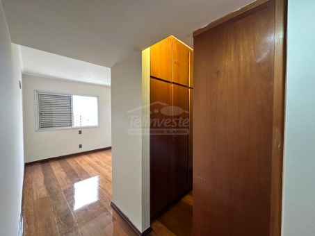 EXCELENTE APARTAMENTO A VENDA NO CENTRO 