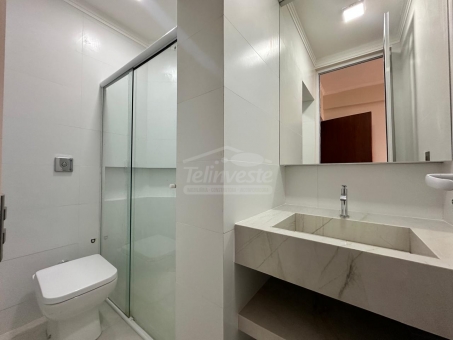 EXCELENTE APARTAMENTO A VENDA NO CENTRO 