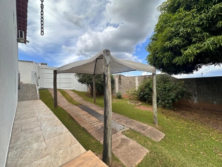 CASA A VENDA NO BAIRRO PANORAMA 