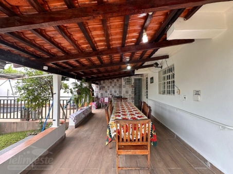 CASA A VENDA NO BAIRRO PANORAMA 