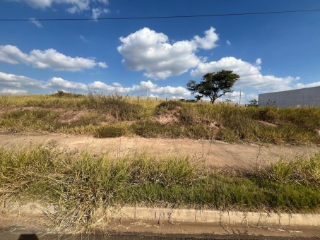Excelente lote na Av Expedicion&aacute;rios