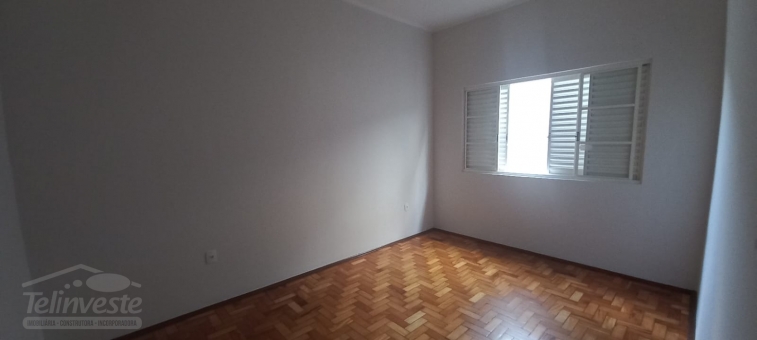 CASA NO BAIRRO BARRINHA