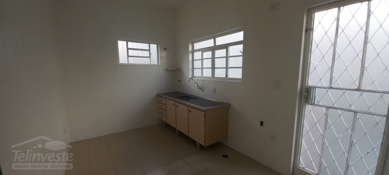 CASA NO BAIRRO BARRINHA