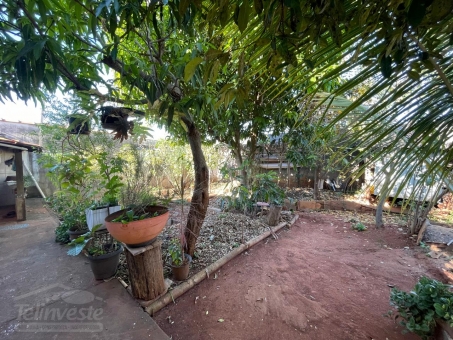 CASA NO COL&Eacute;GIO DE PASSOS
