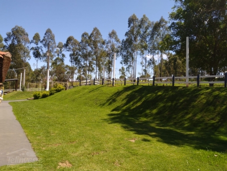 EXCELENTE CH&Aacute;CARA A VENDA SENTIDO CONDOM&Iacute;NIO VALE DAS &Aacute;GUAS 