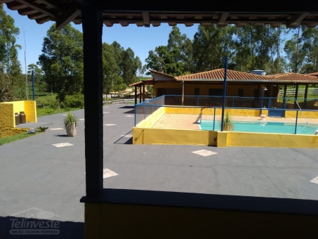 EXCELENTE CH&Aacute;CARA A VENDA SENTIDO CONDOM&Iacute;NIO VALE DAS &Aacute;GUAS 