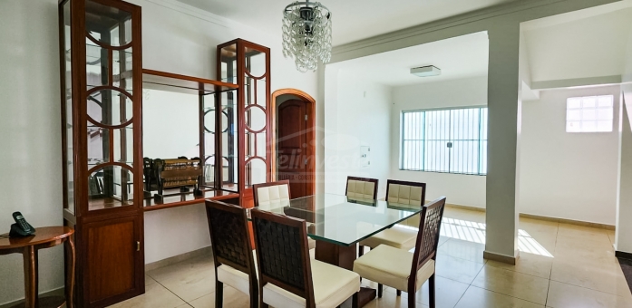 Casa - Bairro Muarama