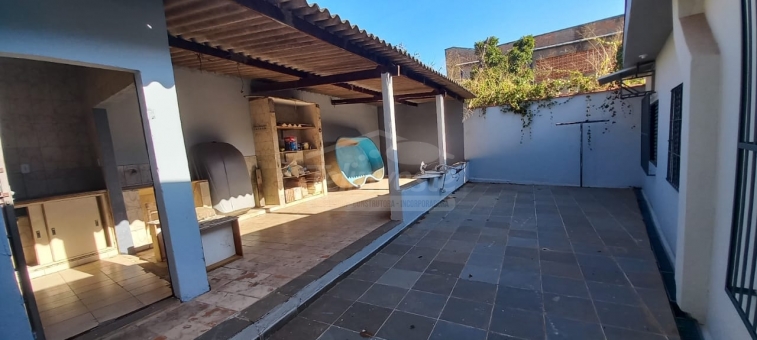CASA E BARRAC&Atilde;O NO SERRA DAS BRISAS