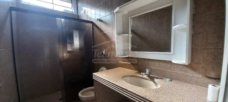 CASA E BARRAC&Atilde;O NO SERRA DAS BRISAS