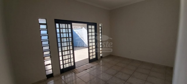 CASA E BARRAC&Atilde;O NO SERRA DAS BRISAS