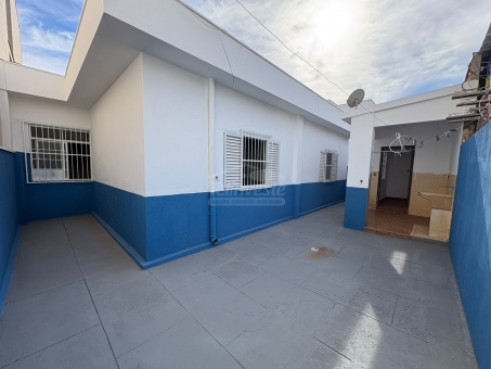 CASA NO CENTRO DE PASSOS